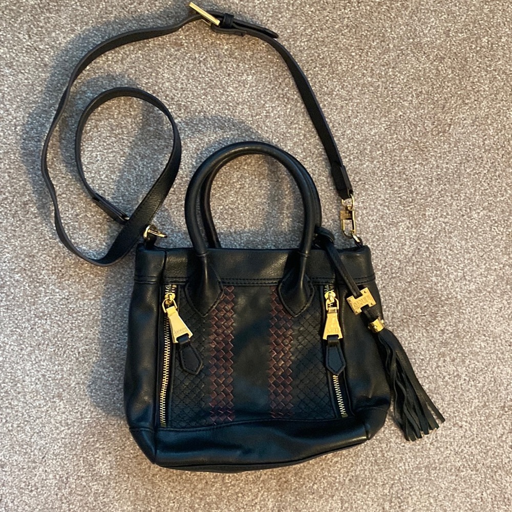 LEATHER CROSSBODY